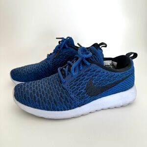Nike Roshe Flyknit
